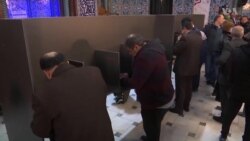 Angry Iranians Use Social Media to Encourage Election Boycott 