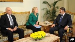 Menteri Clinton mengatakan bahwa AS mengandalkan Mesir untuk meningkatkan upaya menindak penyelundupan senjata dari Libya dan Sudan ke Gaza (foto: dok). 