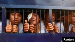 သပိတ်မှောက်ကျောင်းသားများ ရုံးထုတ်စစ်ဆေး။ 