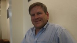 បទ​សម្ភាសន៍ VOA៖ អង្គការ​ឃ្លាំ​មើល​សិទ្ធិ​មនុស្ស​ព្រួយ​បារម្ភ​ពី​សិទ្ធិមនុស្ស ​​និង​ដំណើរ​ឆ្ពោះ​ទៅ​របប​ផ្តាច់ការ​នៅ​កម្ពុជា