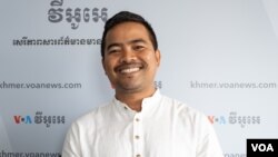 លោក នឹម ឈុន្នី សហស្ថាបនិក និង​នាយកប្រតិបត្តិ​ក្រុមហ៊ុន​បណ្តុះបណ្តាល Vipassa ដែល​នឹង​ធ្វើការ​រត់​​ពី​ភ្នំពេញ​ ទៅ​ខេត្ត​សៀមរាប​ ដើម្បី​រៃអង្គាស​ប្រាក់​ជូន​មន្ទីរពេទ្យ​​កុមារ​​មួយ​នៅ​កម្ពុជា ចាប់​ពី​ថ្ងៃទី​១៥ រហូតដល់​ថ្ងៃទី២៥ ខែ​ធ្នូ​ខាង​មុខ​នេះ។ (ទុំ ម្លិះ/VOA)