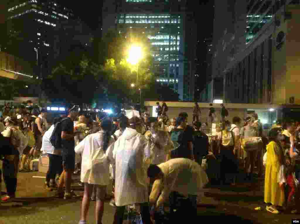 香港争真普选全民抗争星期二进入第3天（美国之音图片/海彦拍摄）