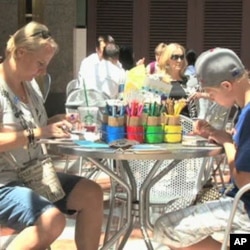 People in lower Manhattan are being offered the chance to write down and share their memories of the attacks of September 11, 2001.