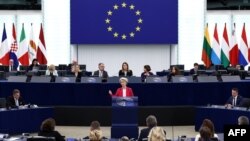 เออร์ซูลา ฟ็อน แดร์ ไลเอิน ประธานคณะกรรมาธิการยุโรป ที่การประชุมสภายุโรปในเมืองสตราสบวร์ก ของฝรั่งเศส 11 มี.ค. 2025