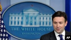 조시 어니스트 미 백악관 부대변인 (자료사진)
