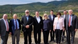 ამერიკელი კონგრესმენები საოკუპაციო ხაზთან, სოფელი ოძისი