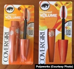 Mascara in plastic packaging (left), next to Pulpworks' compostable packaging