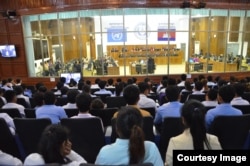 Attendees observe a hearing session at the Khmer Rouge tribunal in March, 2016. (Courtesy Image of Nhet Sokheng/ECCC)