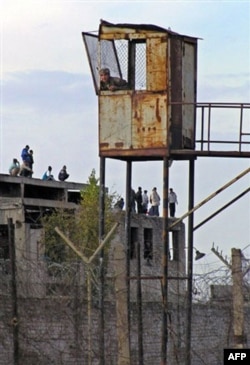 Qirg’izistonda mahbuslar ochlikni to’xtatgan