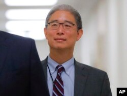 Pejabat Departemen Kehakiman AS, Bruce Ohr, tiba untuk menghadiri sidang tertutup komite Dewan Kehakiman di Gedung Capitol, Washington, 28 Agustus 2018. (Foto: dok).