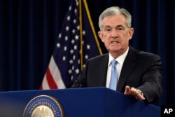 제롬 파월 미 연준 의장이 20일 워싱턴 D.C.에서 기자회견을 열고 금리인상 동결을 발표했다.