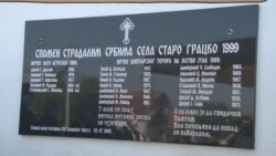 Spomen ploča ubijenim žeteocima u Starom Grackom