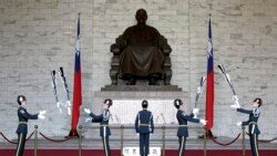 타이완 타이베이시 중정기념당에 설치돼 있는 장제스 전 총통 동상.