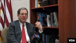 ABŞ səfiri Riçard Morninqstar