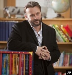 Tim McGraw in scene from COUNTRY STRONG