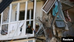 Airstrikes Hit Eastern Ukraine