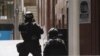 Kawanan Bersenjata Sandera Puluhan Orang di Sydney