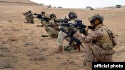 Cəbhə xətti (Arxiv foto)