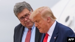 VaWilliam Barr naVaDonald Trump