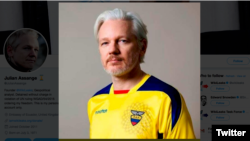 Džulijan Asanž postavi je na svom Tviter nalogu sliku u dresu nacionalnog fudbalskog tima Ekvadora