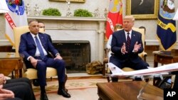 صدر ڈونلڈ ٹرمپ اور عراقی وزیرِ اعظم مصطفیٰ الکاظمی کی اوول آفس میں ملاقات۔ 