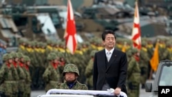 日本首相安倍简约自卫队