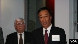 鸿海-富士康集团总裁郭台铭宣布宾州投资计划（美国之音 钟辰芳）