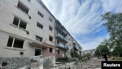 Jengo la makaazi lililoharibiwa na shambulizi la kijeshi la Russia huko Dnipro