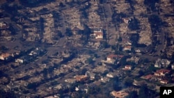 محله‌ای در شهر پلسیدز پس از آتش‌سوزی