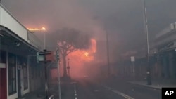 Les circonstances de ces incendies fulgurants, dont la cause n'est pas encore connue, restent floues. 