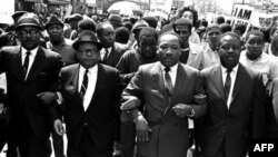 Huquq himoyachisi, notiq, ruhoniy va kamtarin inson