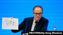 China, Wuhan, Peter Ben Embarek, a member of the World Health Organization