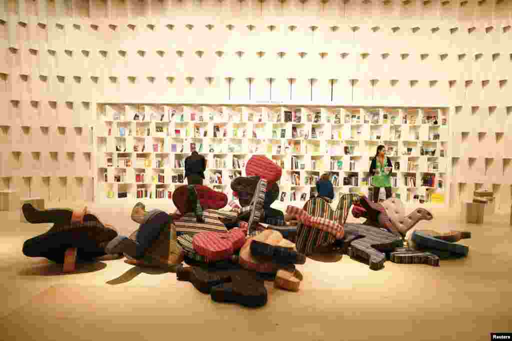 Stan Brazil selama media presentasi menjelang acara pameran buku di kota Frankfurt, Jerman.