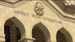 Deputatlığa namizədlər MSK-nın önündə aksiya keçiriblər

