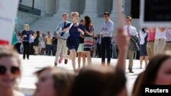 US Supreme Court Rules Some Corporations Can Act on Religious Beliefs 