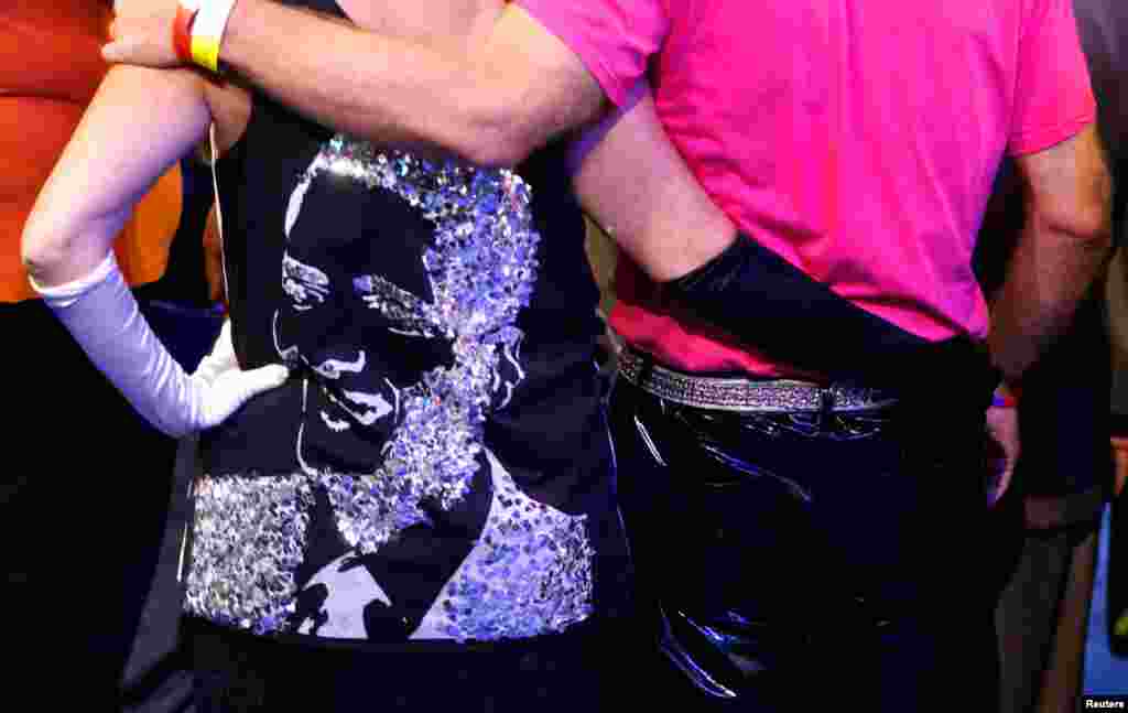 Delegates await the start of the first day of the Democratic National Convention, September 4, 2012. 