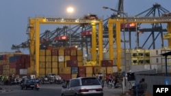 Le groupe Bolloré a acquis les droits d'exploitation du port de Lomé au Togo, inauguré le 14 octobre 2014.