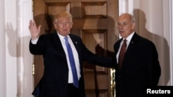 Le président élu Donald Trump et le général à la retraite John Kelly à Bedminster, dans l'Etat du New Jersey en novembre 2016 