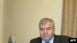 Sabir Rüstəmxanlı: İranda dini pərdə altında antidemokratik rejim tüğyan edir