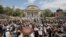 Продолжуваат протестите во кампусот на Универзитетот Колумбија за поддршка на Палестинците.