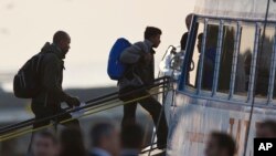 نهادهای مدافع حقوق بشر از این اقدام اتحادیۀ اروپایی انتقاد کرده اند.