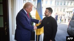 Picha ya Rais wa Marekani Donald Trump na Rais wa Ukraine Volodymyr Zelenskyy kwenye Ikulu ya Marekani. February 28, 2025. (Photo by