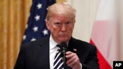 រូបឯកសារ៖ ប្រធានាធិបតី​សហរដ្ឋអាមេរិក លោក ដូណាល់ ត្រាំ (Donald Trump)