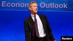 Ekonom senior IMF, Olivier Blanchard meramalkan ekonomi global akan tumbuh lebih cepat tahun 2014 ini (foto: dok). 