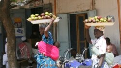 Les aliment étalés à même le sol sans aucune mesure d’hygiène