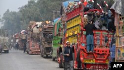 Pakistan telah mulai mendeportasi ribuan warga Afghanistan yang tinggal ilegal di Pakistan (foto: dok). 