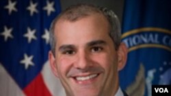 Michael 'Mike' Leiter, Direktur Pusat Kontra-Terorisme Nasional Amerika (2007-2011).