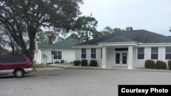 Islamic Center of South West Florida atau Masjid Ibrahim di Fort Myers, Florida (Foto courtesy: Facebook).