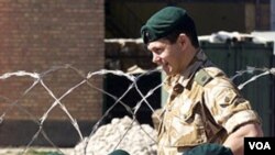 Tentara Inggris sedang bertugas di Afghanistan