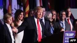 លោក Donald Trump ថ្លែង​សុន្ទរកថា​ក្នុង​យប់​បោះឆ្នោត​នៅ​ក្រុង​ញូវយ៉ក កាលពី​ថ្ងៃទី៩ ខែវិច្ឆិកា ឆ្នាំ២០១៦។